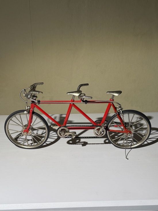 1:10 scale vintage die-cast Other - Vintage 1980 Red Tandem Bicycle Toy Model w/ Kickstand, Silver Wheels